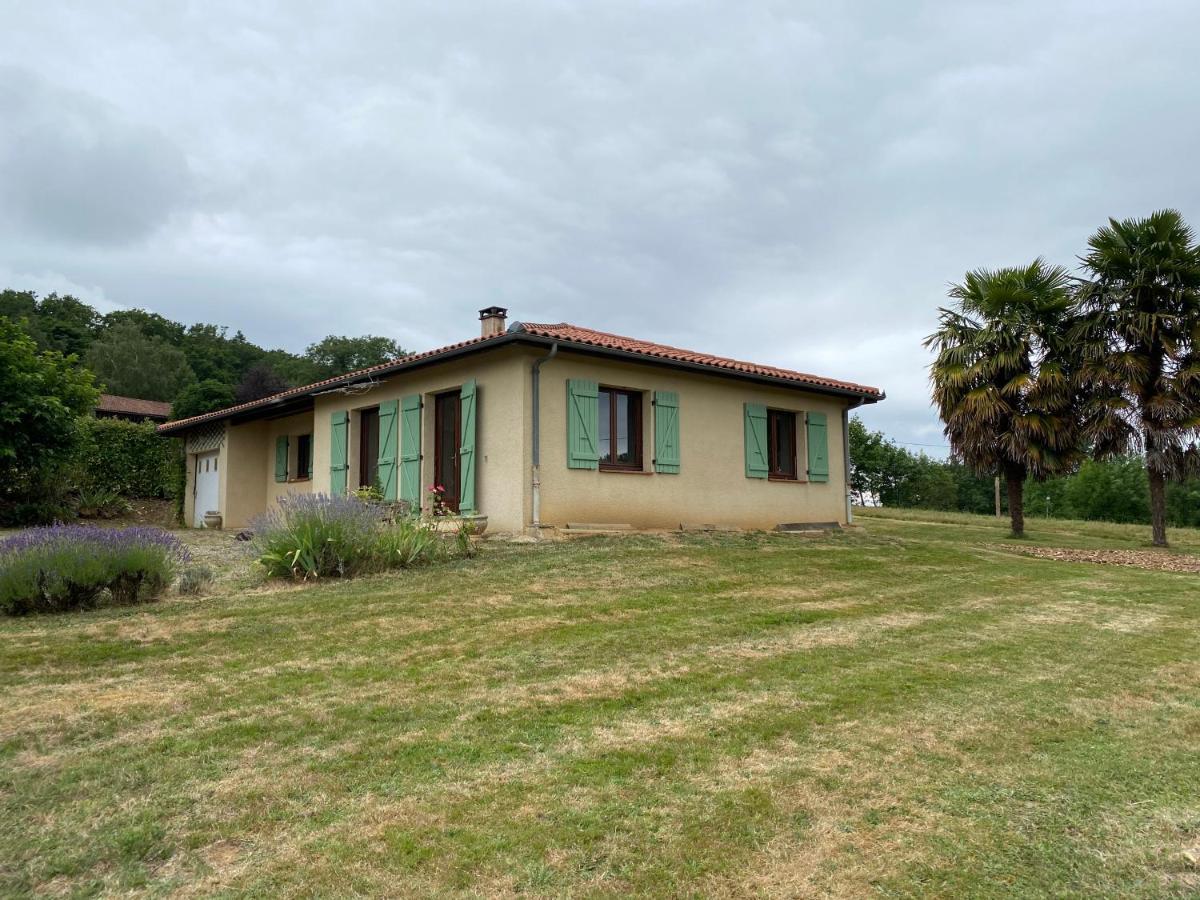 Maison En Campagne Avec Vue Sur Les Pyrenees Estampes Экстерьер фото